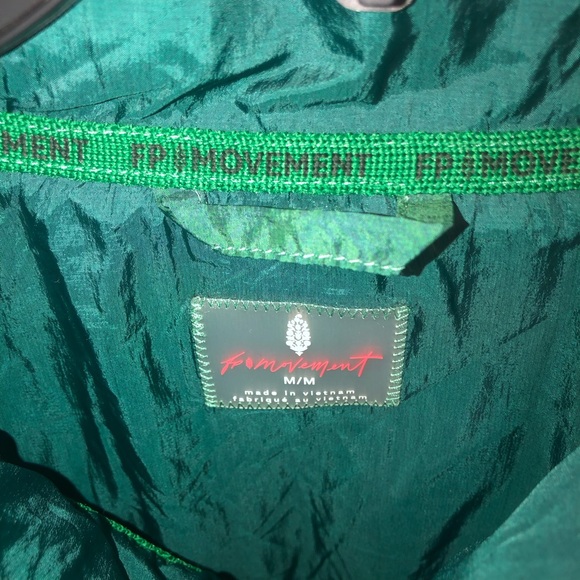 New FP Movement Free People In A Bubble Patch Puffer Jacket Coat Green sz M - Picture 10 of 11